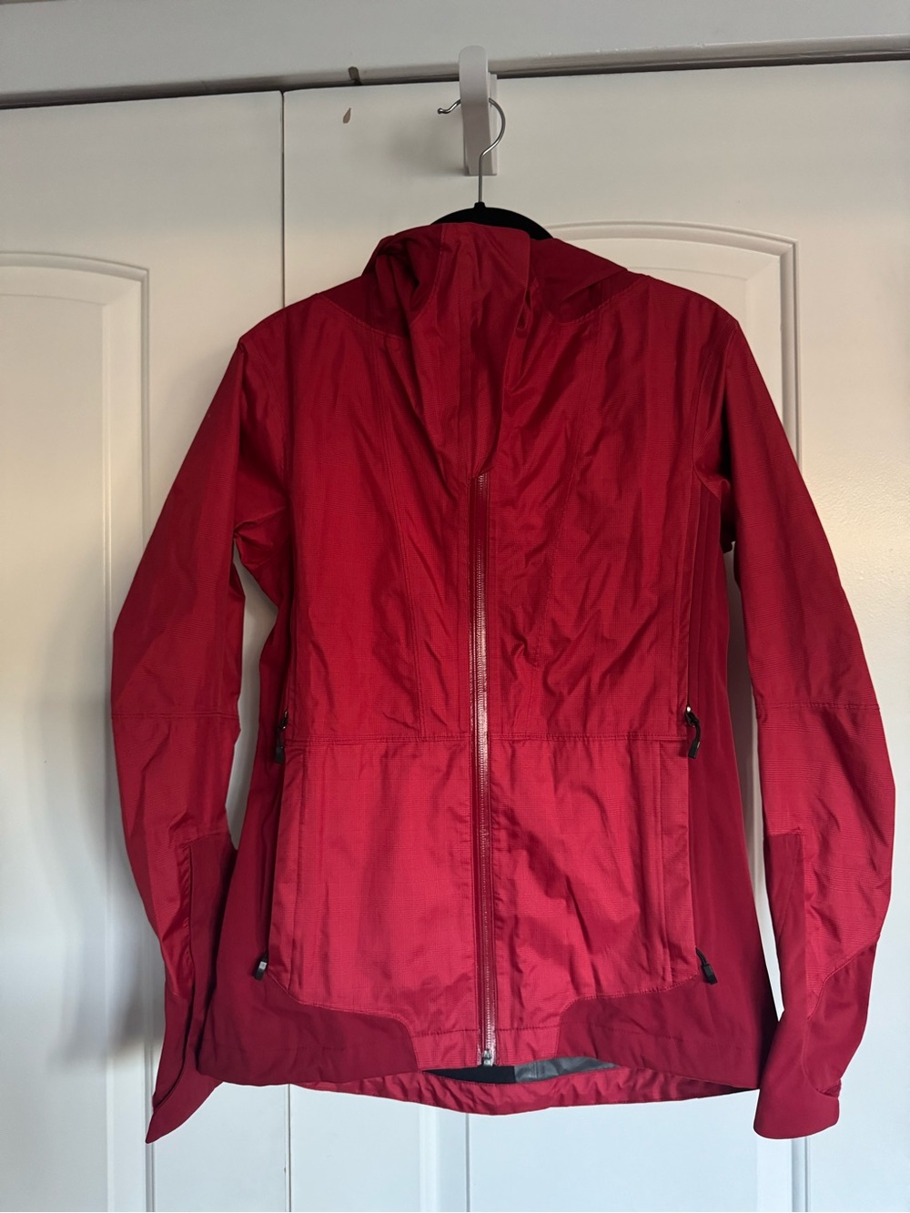 Nau Women's Red Waterproof Rain Hooded Jacket size XS